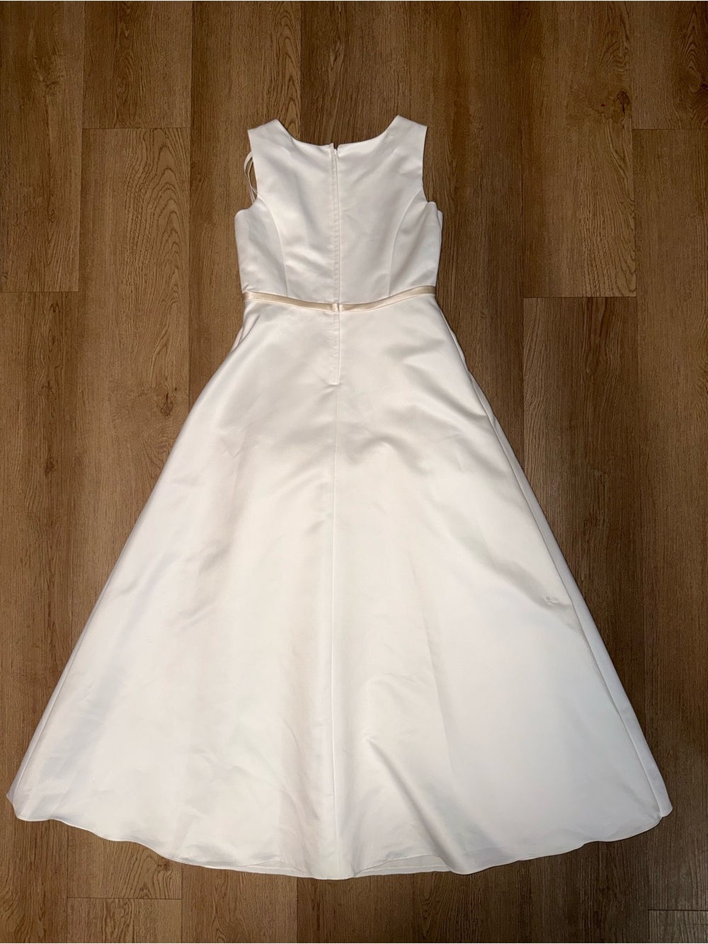 David’s Bridal youth gown - Picture 4 of 8